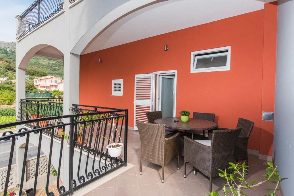 Apartments Blaf Podstrana Exterior photo